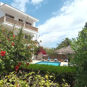 apartaments-can-salas.allmallorcahotels.com/