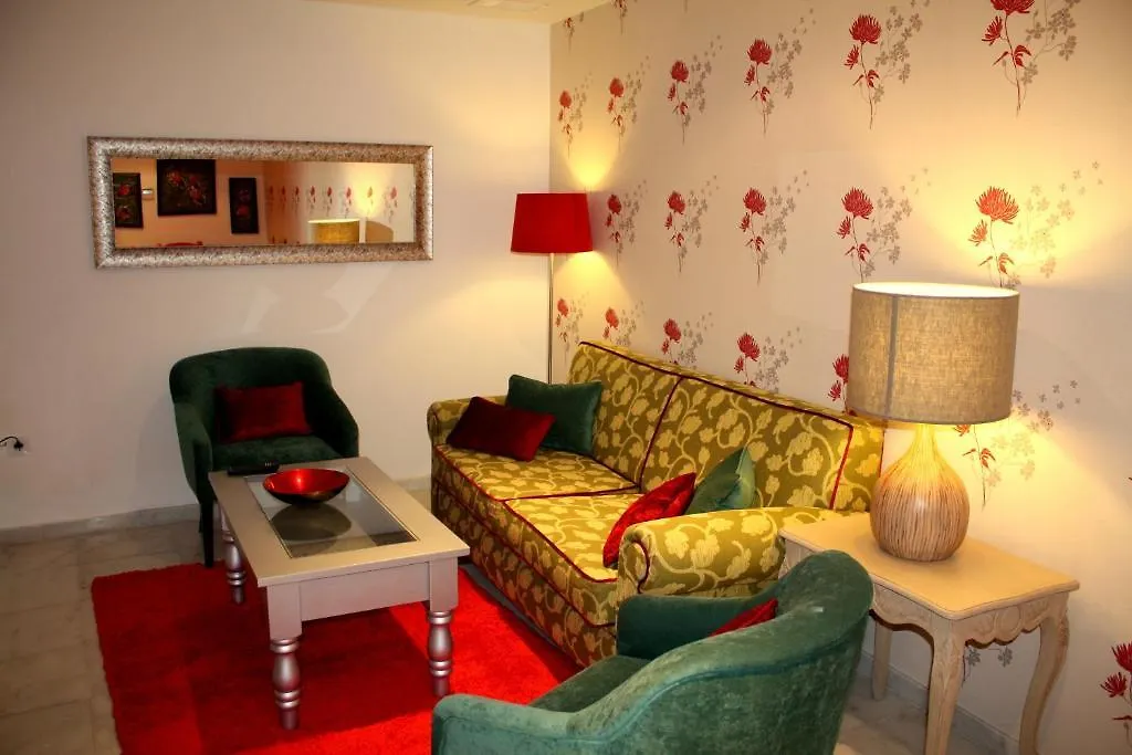 Singular Virgenes Apartment Seville