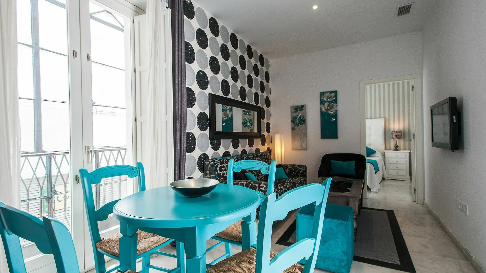 Singular Virgenes Apartment Seville