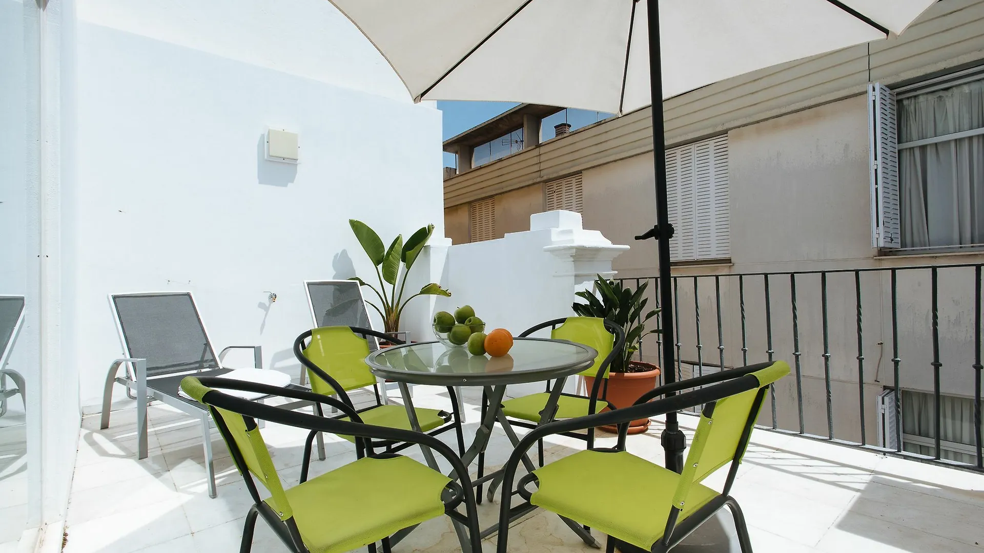 Singular Virgenes Apartment Seville