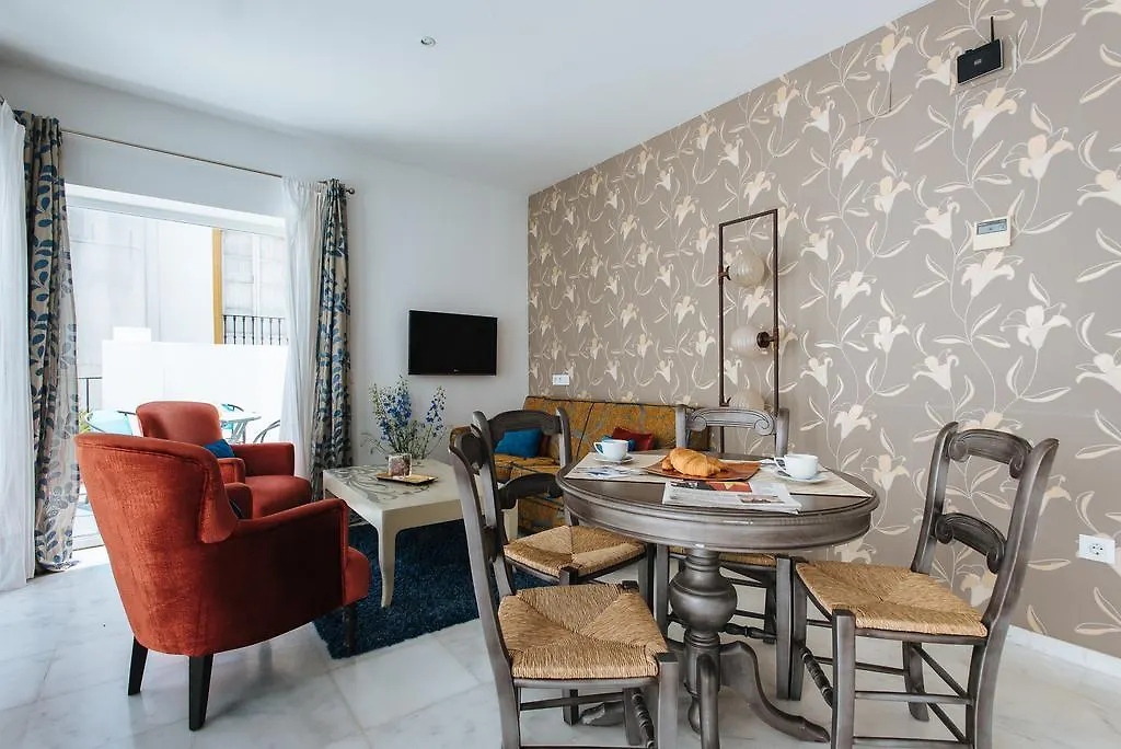 Singular Virgenes Apartment Seville