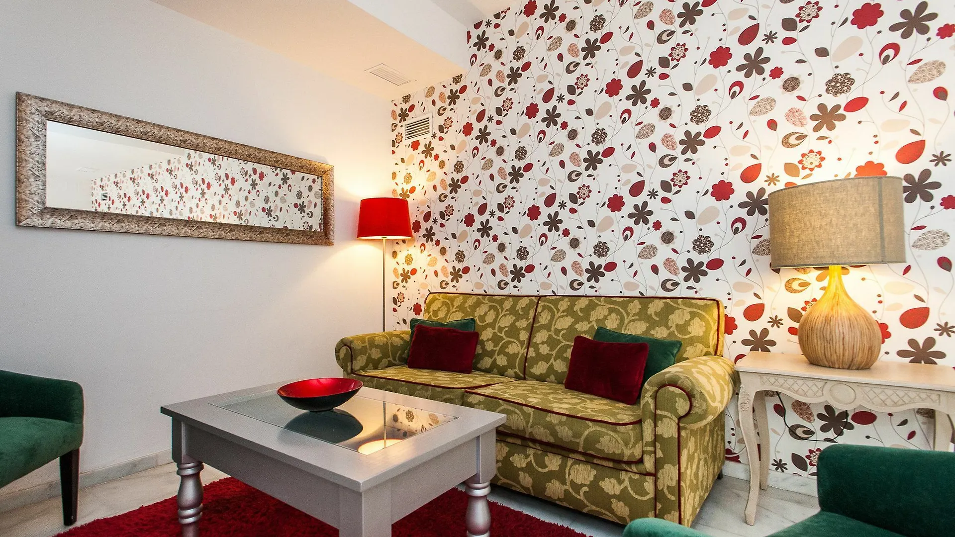 Singular Virgenes Apartment Seville